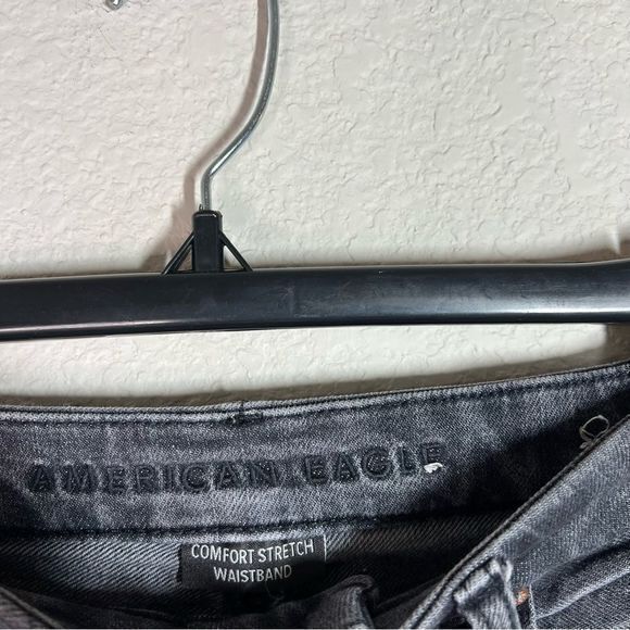 American Eagle Black Denim Stretch Cuffed Hi Rise Short Shorts Women's Size 2 - Picture 3 of 7